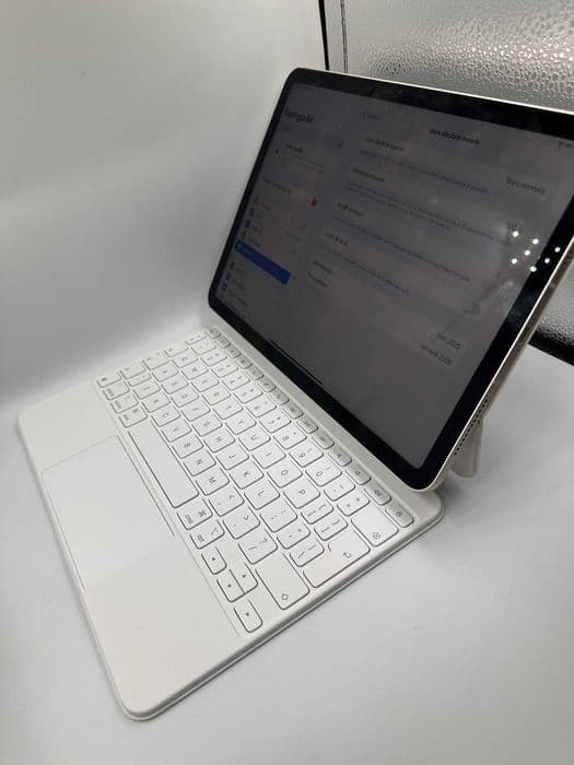 Hope Amanet P5 Ipad Air 11 M3 stocare 512 gb si Magic Keybord a3339 model Bucuresti Sectorul 6