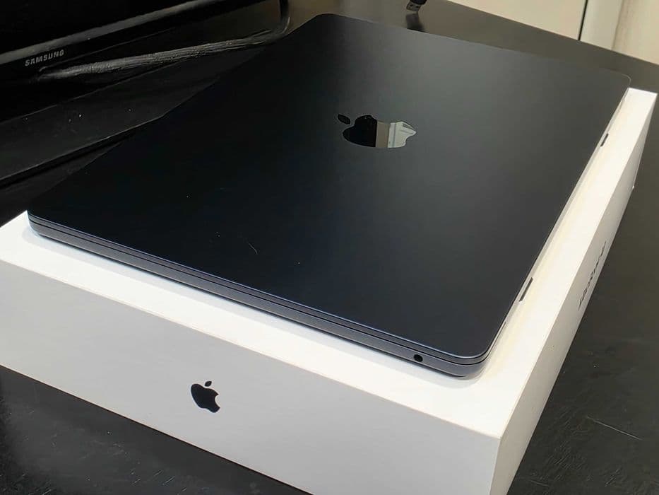 Hope Amanet P7 Macbook AIR M2 2022 A2681 Bucuresti Sectorul 6