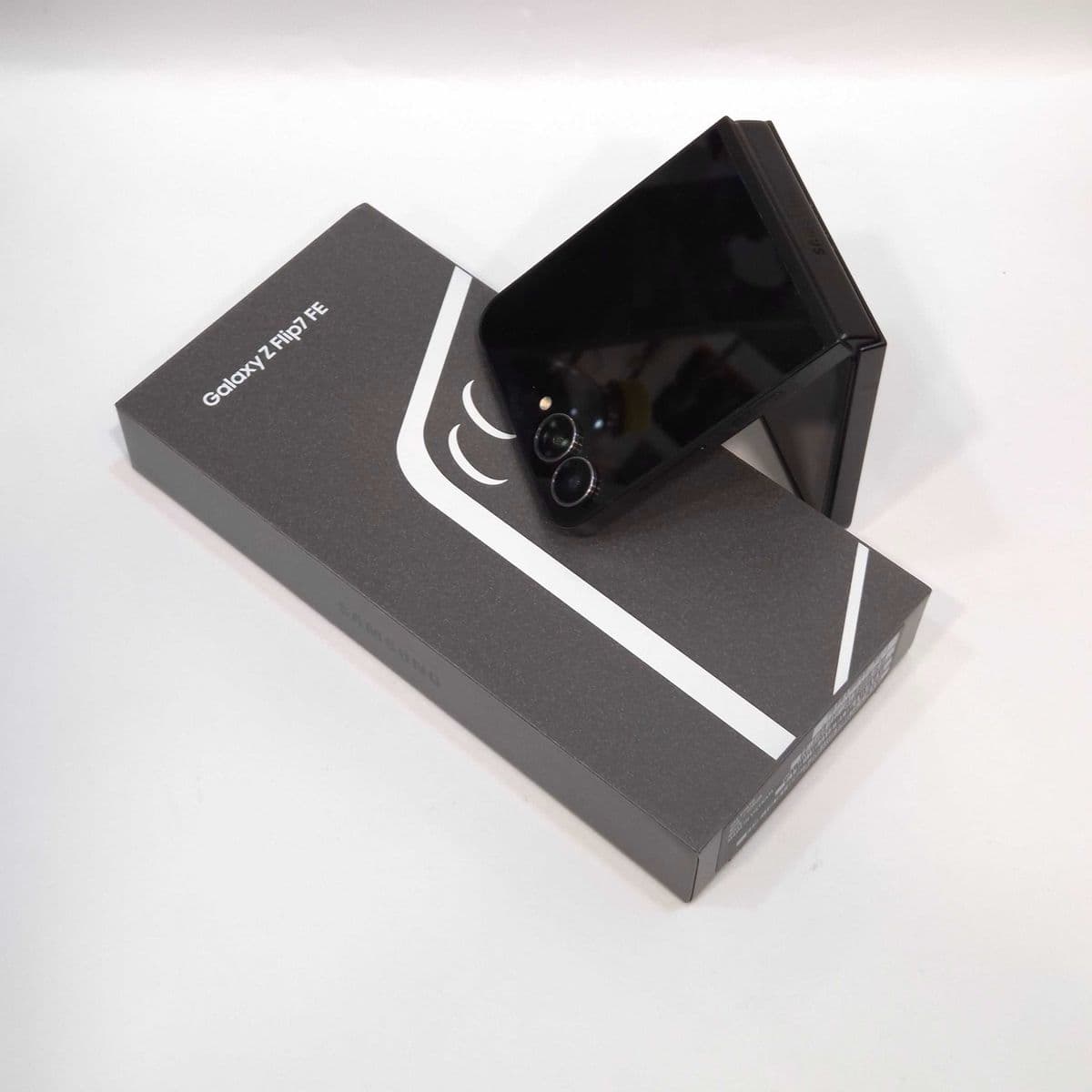 Hope Amanet P8 Samsung Flip 7 FE 128GB / 8GB Bucuresti Sectorul 6