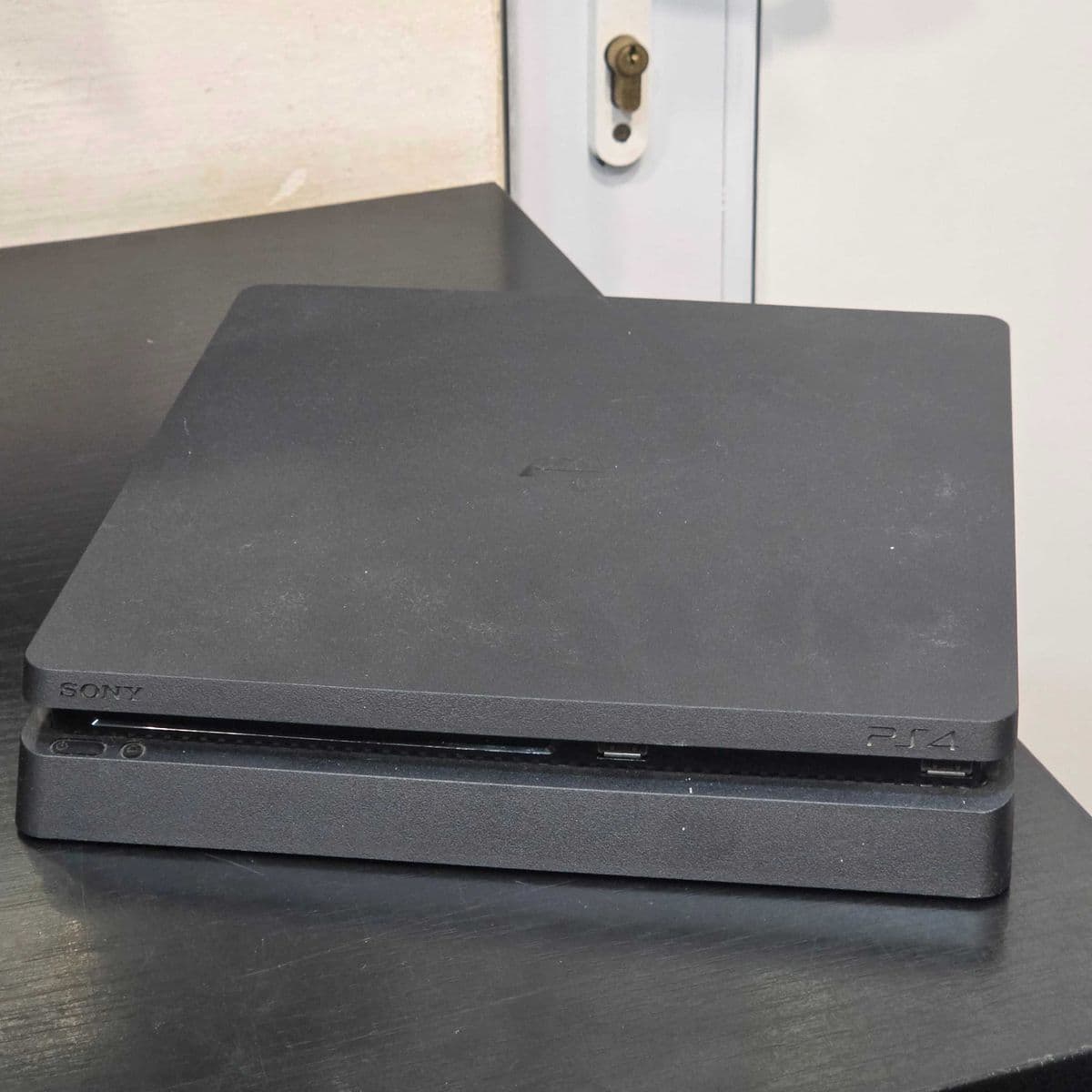 Hope Amanet P8 PS 4 Slim 1Tb 2 Jocuri Bucuresti Sectorul 6