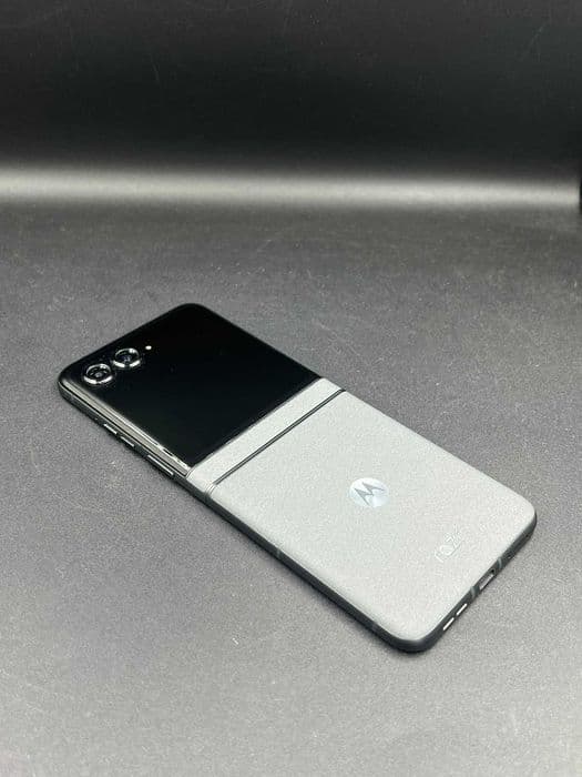 Hope Amanet P5 - Moto Razr 50 // 256GB Bragadiru