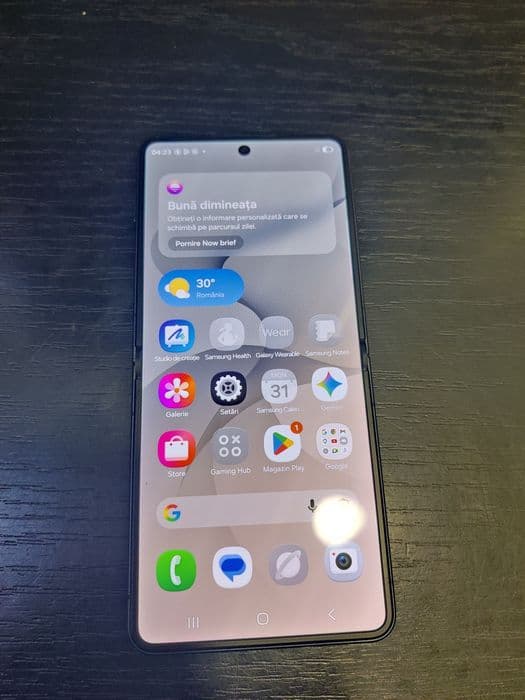 Hope Amanet P8 Samsung Z Flip 8 256GB 12 GB RAM 12 ci Garanție ! Bucuresti Sectorul 6
