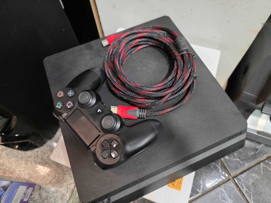 Hope Amanet P10/Consola PS4 Slim 500GB Bucuresti Sectorul 5