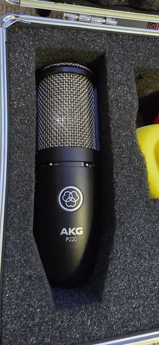 Hope Amanet P6 Microfon Studio AKG P220 Bucuresti Sectorul 4