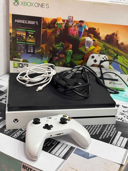 Hope Aamanet P2 - XBOX ONE S 1TB Bucuresti Sectorul 6