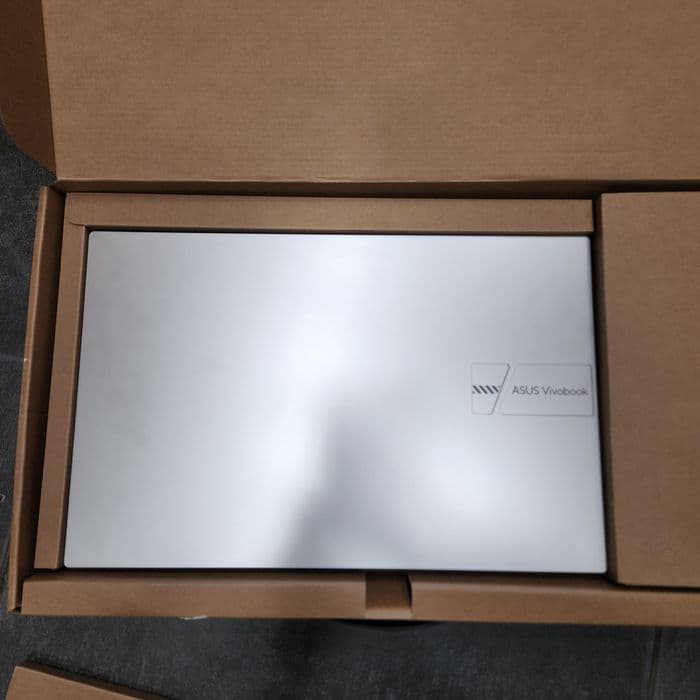 Hope Amanet P11-Asus vivobook 15/intel i3-1215u/intel uhd graphics/512gb ssd/8 gb ram Bucuresti Sectorul 6