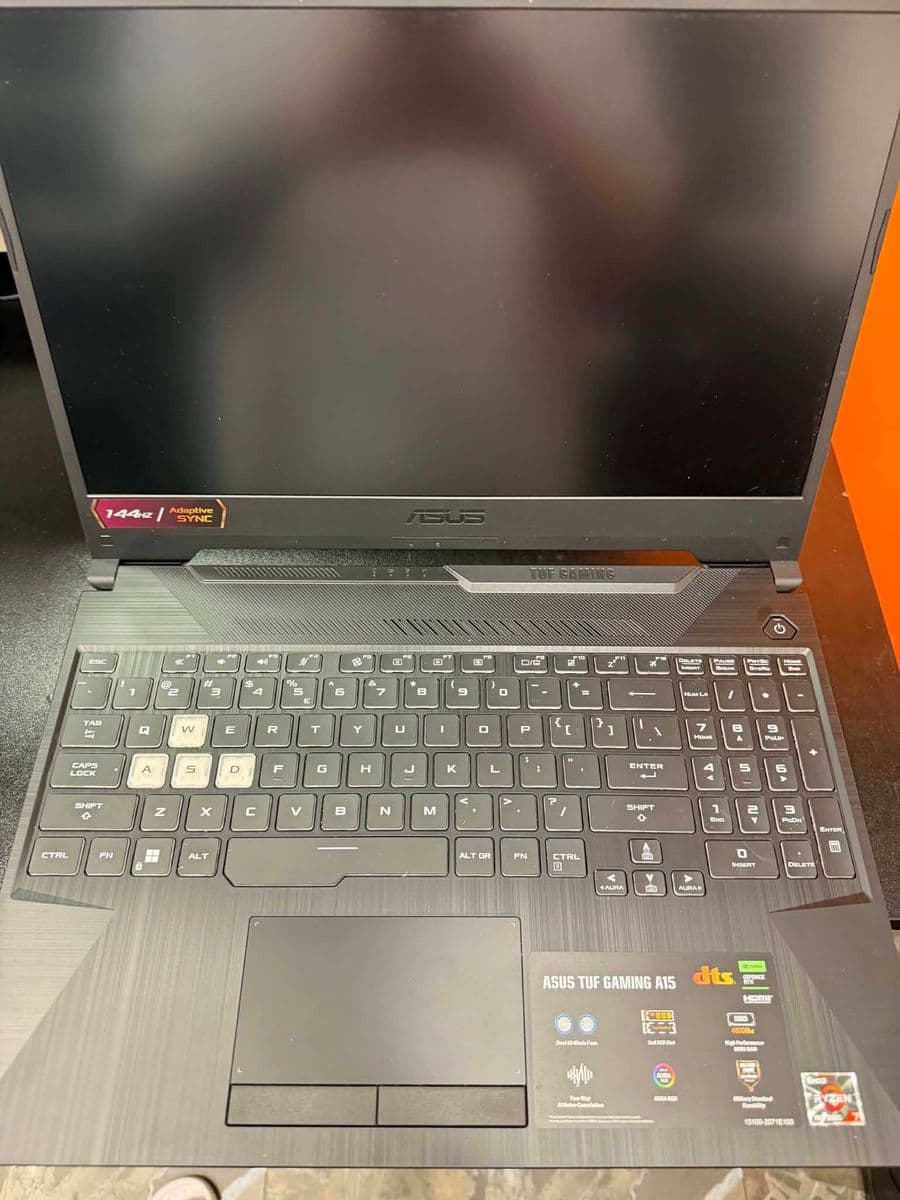 Hope Amanet P5-Laptop Gaming Asus TUF 15, Ryzen 7 7445HS/ 16 RAM DDR 5 / RTX 3050 4 GB Bucuresti Sectorul 6