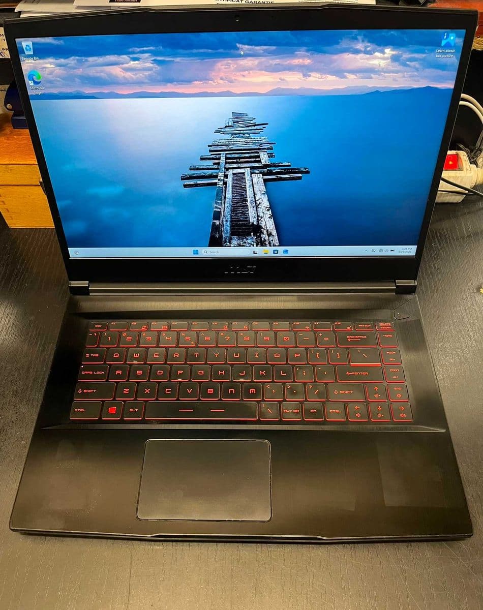 Hope Amanet P3 Laptop Gaming MSI - 16R4 / I5 GEN 10 / 32 RAM / GTX 1650TI Bucuresti Sectorul 6