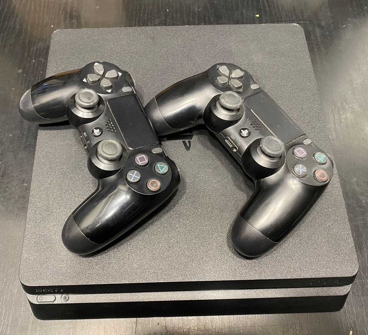 Hope Amanet P3 Playstation 4 SLIM / 2 MANETE Bucuresti Sectorul 6