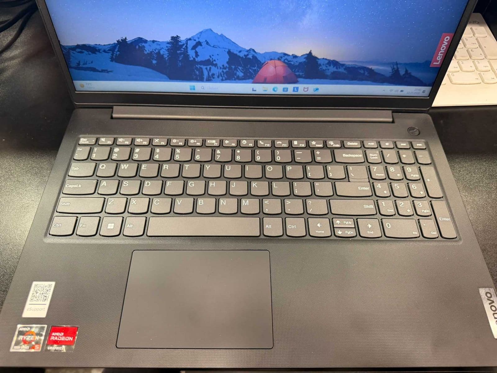 Hope Amanet P5 - Lenovo V15 G4 // 256GB - 8GB Ram Bucuresti Sectorul 2