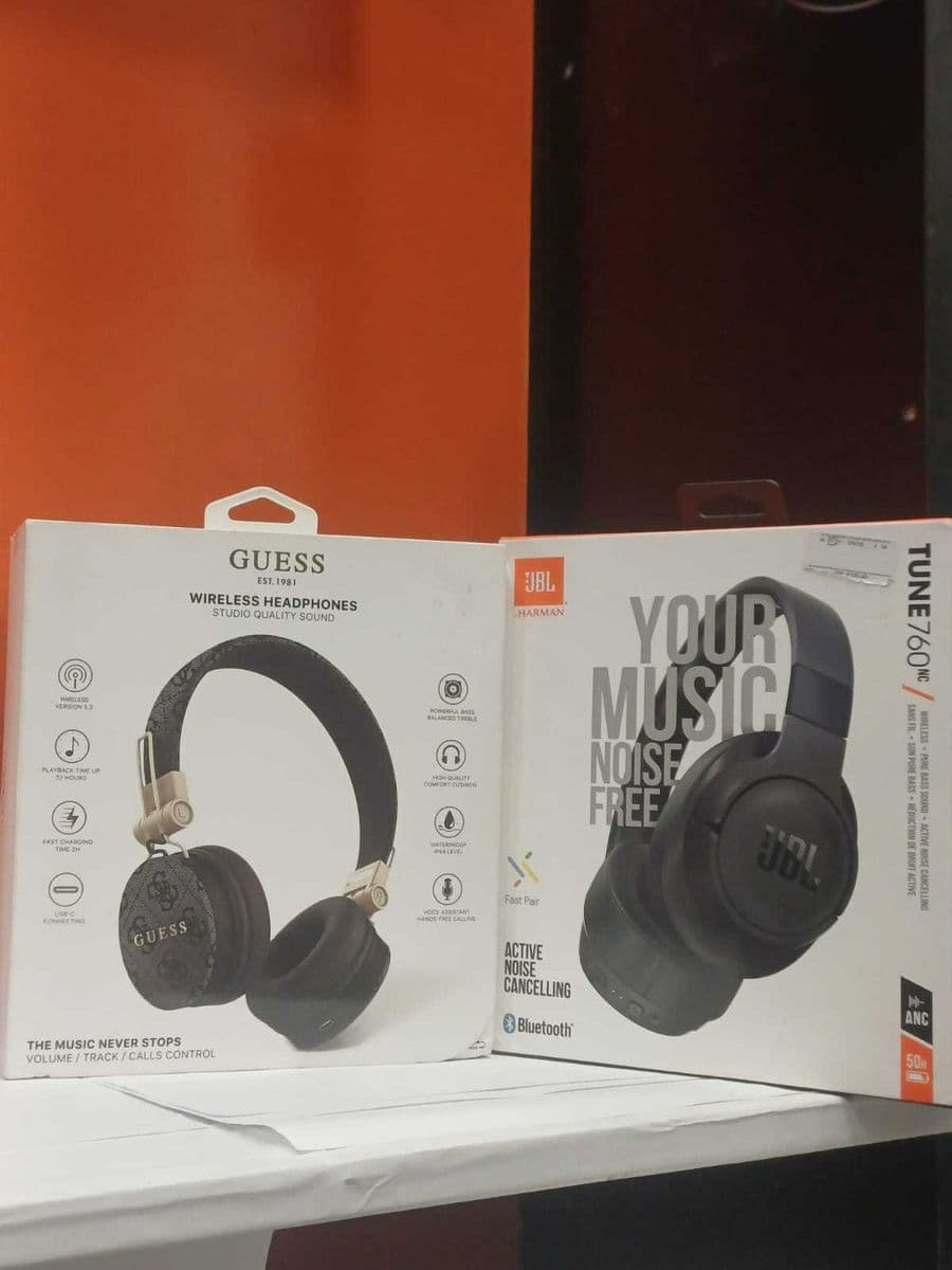 Hope Amanet P1/ Casti Guess Dama / JBL TUNE 720 By HARMAN Bucuresti Sectorul 6