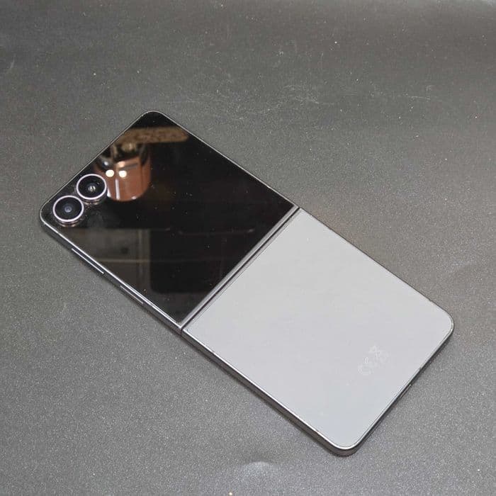 Hope Amanet P8 Samsung Z flip 8 256GB 12 GB Ram 4 ci liber de retea! Bucuresti Sectorul 6